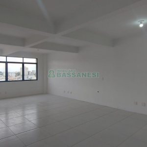 Sala com 59m², no bairro Lourdes em Caxias do Sul para Alugar