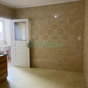 Apartamento com 120m², 4 dormitórios, 1 vaga, no bairro Centro em Caxias do Sul para Alugar