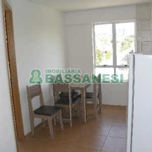 Apto Mobiliado com 33m², 1 dormitório, 1 vaga, no bairro Presidente Vargas em Caxias do Sul para Alugar ou Comprar