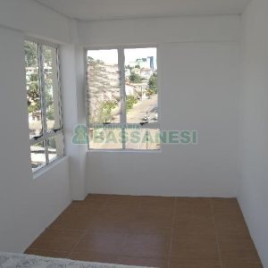 Apto Mobiliado com 33m², 1 dormitório, 1 vaga, no bairro Presidente Vargas em Caxias do Sul para Alugar ou Comprar