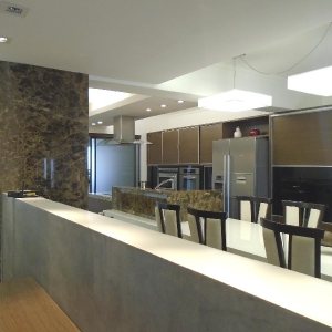 Apto Mobiliado com 250m², 3 dormitórios, 2 vagas, no bairro São Pelegrino em Caxias do Sul para Comprar