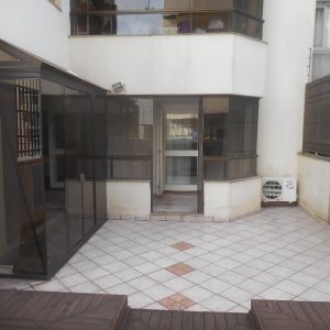 Apto Mobiliado com 250m², 3 dormitórios, 2 vagas, no bairro São Pelegrino em Caxias do Sul para Comprar