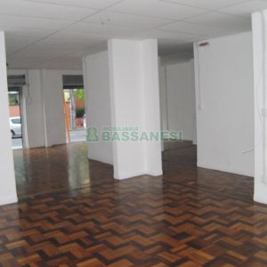 Loja com 87m², no bairro São Pelegrino em Caxias do Sul para Alugar
