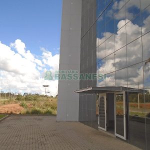 Pavilhão com 1534m², no bairro Forqueta em Caxias do Sul para Alugar