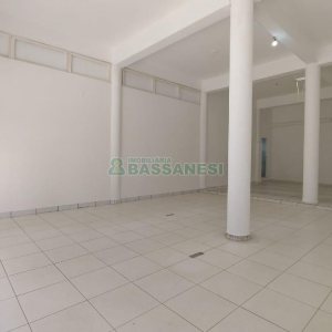 Loja com 80m², no bairro Centro em Caxias do Sul para Alugar