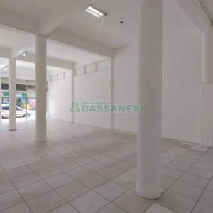 Loja com 80m², no bairro Centro em Caxias do Sul para Alugar
