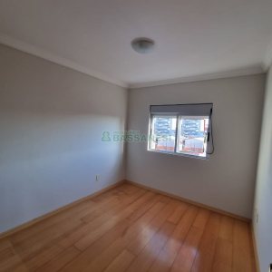 Apartamento com 94m², 3 dormitórios, 1 vaga, no bairro Rio Branco em Caxias do Sul para Comprar