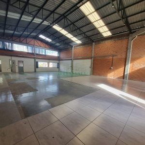 Pavilhão com 280m², no bairro Esplanada em Caxias do Sul para Alugar