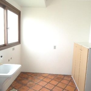 Apartamento, 2 dormitórios, 1 vaga, no bairro Madureira em Caxias do Sul para Alugar