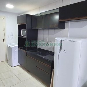 Kitinete Mobiliado com 30m², 1 dormitório, no bairro Sagrada Família em Caxias do Sul para Alugar