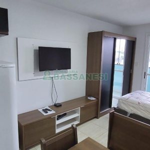 Kitinete Mobiliado com 30m², 1 dormitório, no bairro Sagrada Família em Caxias do Sul para Alugar