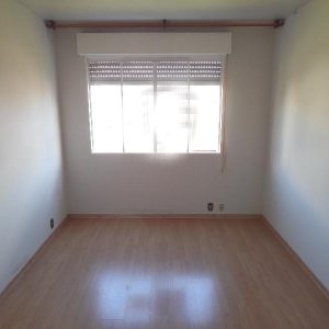 Apartamento com 59m², 2 dormitórios, no bairro Lourdes em Caxias do Sul para Comprar
