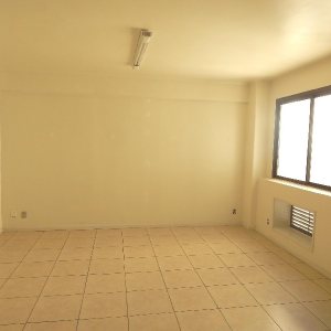 Sala com 40m², no bairro Centro em Caxias do Sul para Comprar