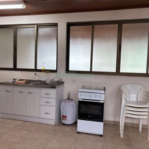 Loja com 980m², 6 vagas, no bairro Centro em Caxias do Sul para Alugar