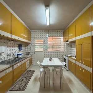 Loja com 980m², 6 vagas, no bairro Centro em Caxias do Sul para Alugar
