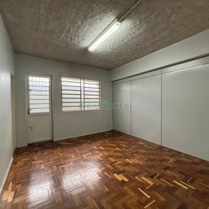 Loja com 980m², 6 vagas, no bairro Centro em Caxias do Sul para Alugar