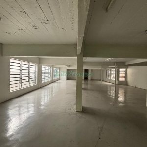 Loja com 980m², 6 vagas, no bairro Centro em Caxias do Sul para Alugar