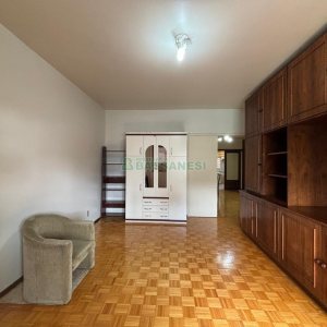 Loja com 980m², 6 vagas, no bairro Centro em Caxias do Sul para Alugar