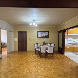 Loja com 980m², 6 vagas, no bairro Centro em Caxias do Sul para Alugar
