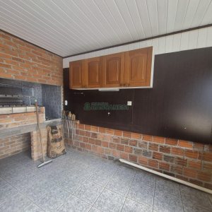 Pavilhão com 340m², no bairro Marechal Floriano em Caxias do Sul para Alugar