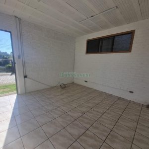 Pavilhão com 340m², no bairro Marechal Floriano em Caxias do Sul para Alugar