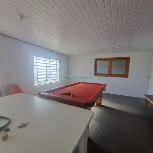 Pavilhão com 340m², no bairro Marechal Floriano em Caxias do Sul para Alugar