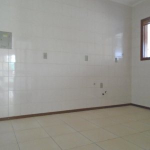 Apartamento com 66m², 2 dormitórios, 1 vaga, no bairro São Leopoldo em Caxias do Sul para Comprar