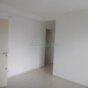 Apartamento com 53m², 2 dormitórios, 1 vaga, no bairro Lourdes em Caxias do Sul para Comprar