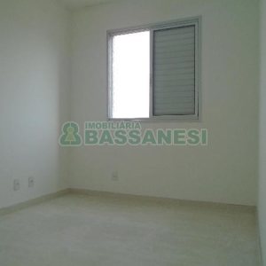 Apartamento com 53m², 2 dormitórios, 1 vaga, no bairro Lourdes em Caxias do Sul para Comprar