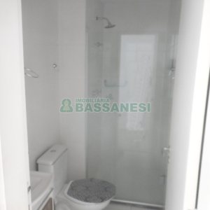 Apartamento com 53m², 2 dormitórios, 1 vaga, no bairro Lourdes em Caxias do Sul para Comprar