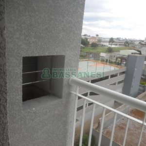 Apartamento com 53m², 2 dormitórios, 1 vaga, no bairro Lourdes em Caxias do Sul para Comprar