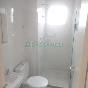 Apartamento com 53m², 2 dormitórios, 1 vaga, no bairro Lourdes em Caxias do Sul para Comprar