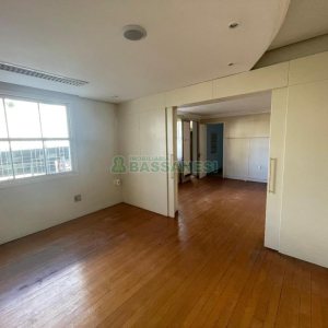 Casa com 300m², no bairro Centro em Caxias do Sul para Comprar