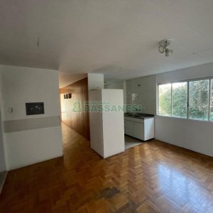 Casa com 300m², no bairro Centro em Caxias do Sul para Comprar