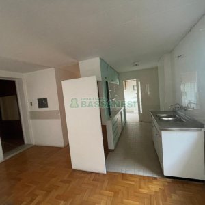 Casa com 300m², no bairro Centro em Caxias do Sul para Comprar