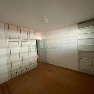 Casa com 300m², no bairro Centro em Caxias do Sul para Comprar