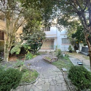 Casa com 300m², no bairro Centro em Caxias do Sul para Comprar