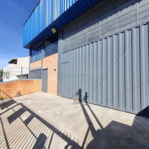 Pavilhão com 300m², no bairro Centenário em Caxias do Sul para Alugar