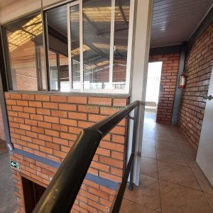 Pavilhão com 300m², no bairro Centenário em Caxias do Sul para Alugar