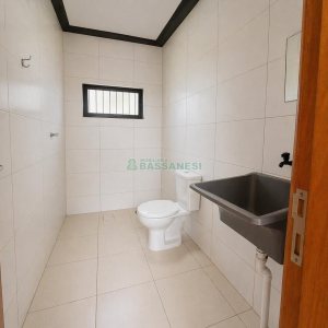 Pavilhão com 300m², no bairro Centenário em Caxias do Sul para Alugar