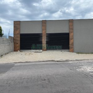 Loja com 140m², no bairro Sagrada Família em Caxias do Sul para Alugar