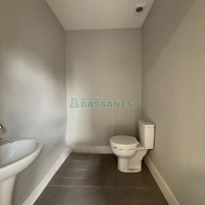 Loja com 140m², no bairro Sagrada Família em Caxias do Sul para Alugar