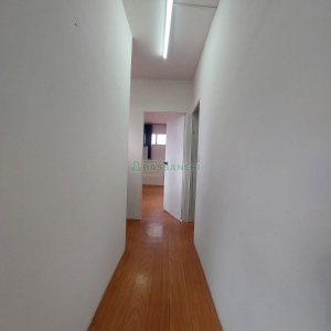 Sala com 55m², 1 vaga, no bairro Rio Branco em Caxias do Sul para Alugar
