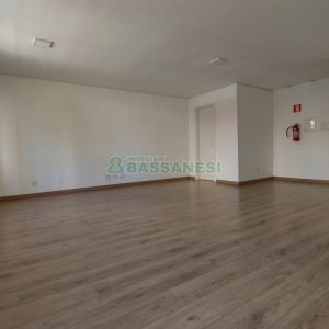 Sala com 63m², no bairro São Pelegrino em Caxias do Sul para Alugar