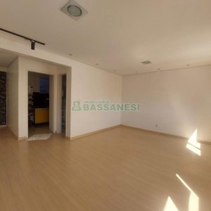 Apto Mobiliado com 38m², 1 dormitório, no bairro Centro em Caxias do Sul para Alugar