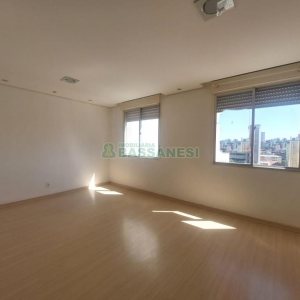 Apto Mobiliado com 38m², 1 dormitório, no bairro Centro em Caxias do Sul para Alugar