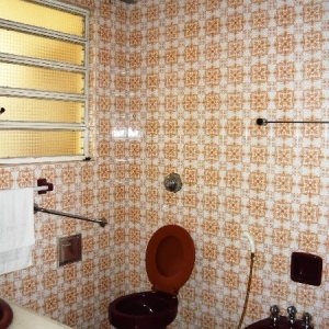 Casa com 250m², 4 dormitórios, 5 vagas, no bairro Pio X em Caxias do Sul para Comprar