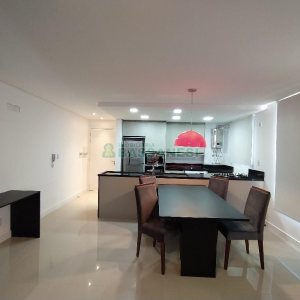 Apto Mobiliado com 54m², 1 dormitório, 1 vaga, no bairro Centro em Caxias do Sul para Alugar