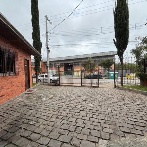 Pavilhão com 344m², no bairro Santa Catarina em Caxias do Sul para Alugar