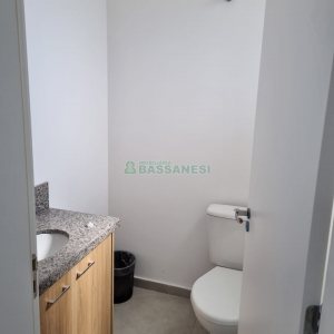 Sala com 64m², 1 vaga, no bairro Madureira em Caxias do Sul para Comprar